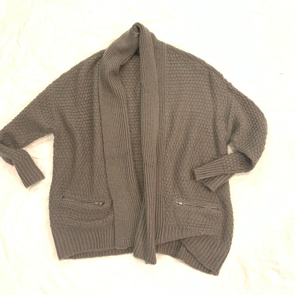 Romeo + Juliet Couture Cardigan